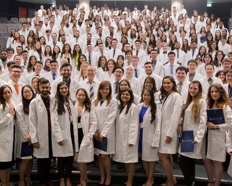 Some of the Leslie Dan Faculty of Pharmacy Class of 2T2 at their Whitecoat Ceremony