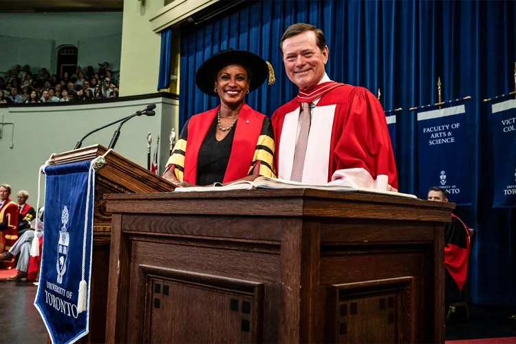 Rhonda McEwen and Blake Goldring at a convocation ceremony