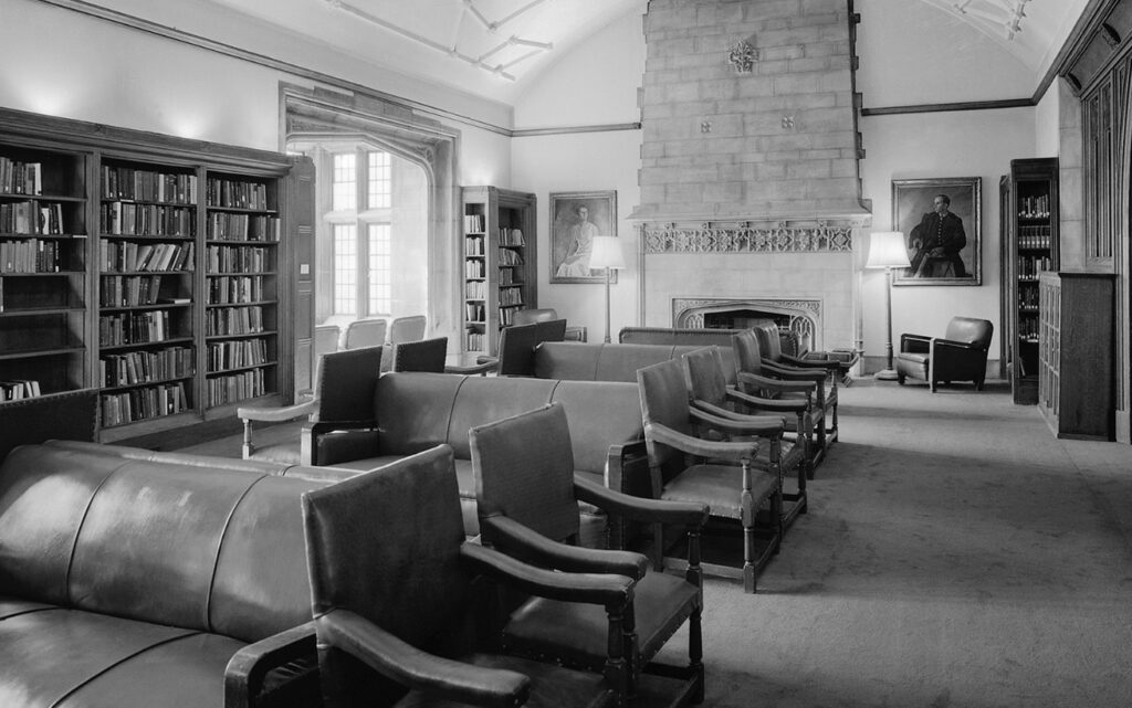 A black and white image of a library