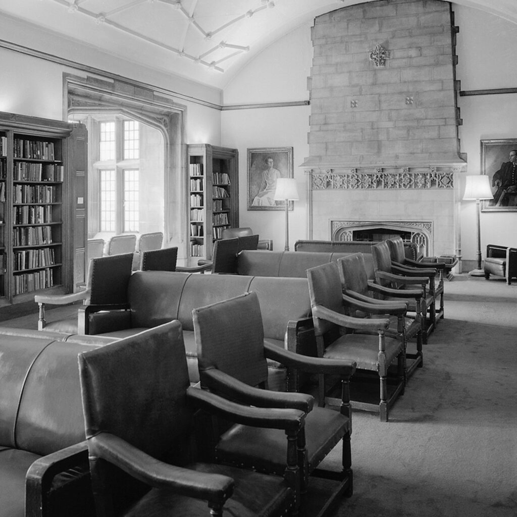 A black and white image of a library